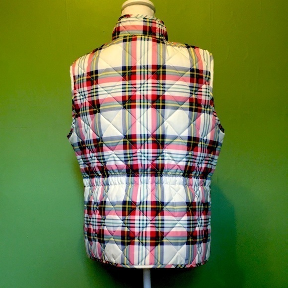 ST JOHNS BAY plaid puffer vest - Picture 5 of 10